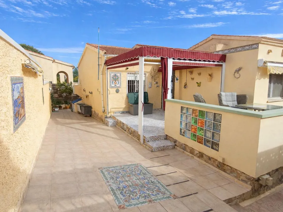 Villa i La Marina, Alicante - foto 1